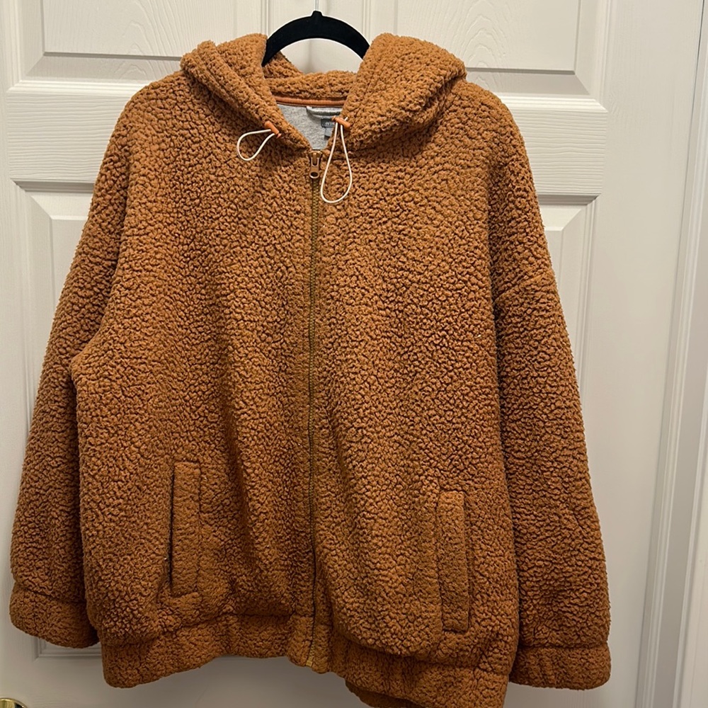 Aerie Sherpa